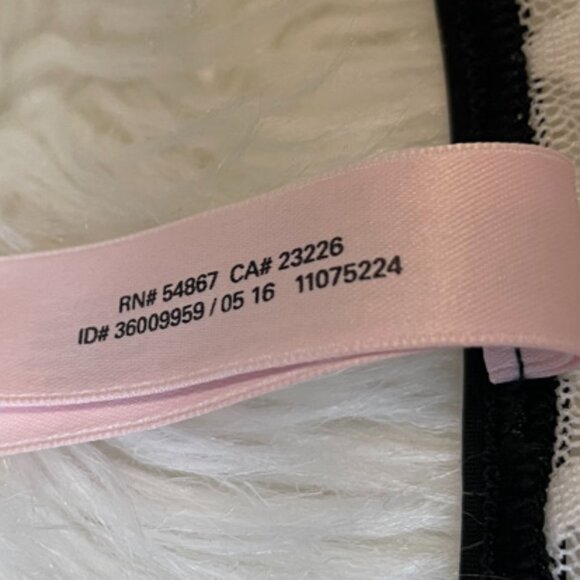 Victoria's Secret HipHugger White Chevron print black Piping trim Sheer Large - Picture 7 of 16